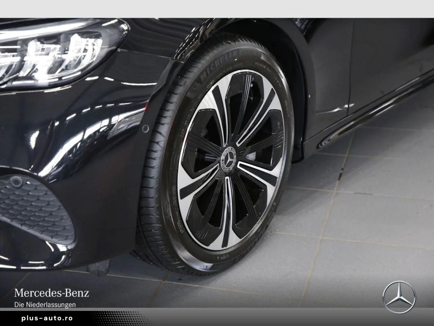 MERCEDES-BENZ E 300 e Avantgarde LED DISTRONIC MBUX