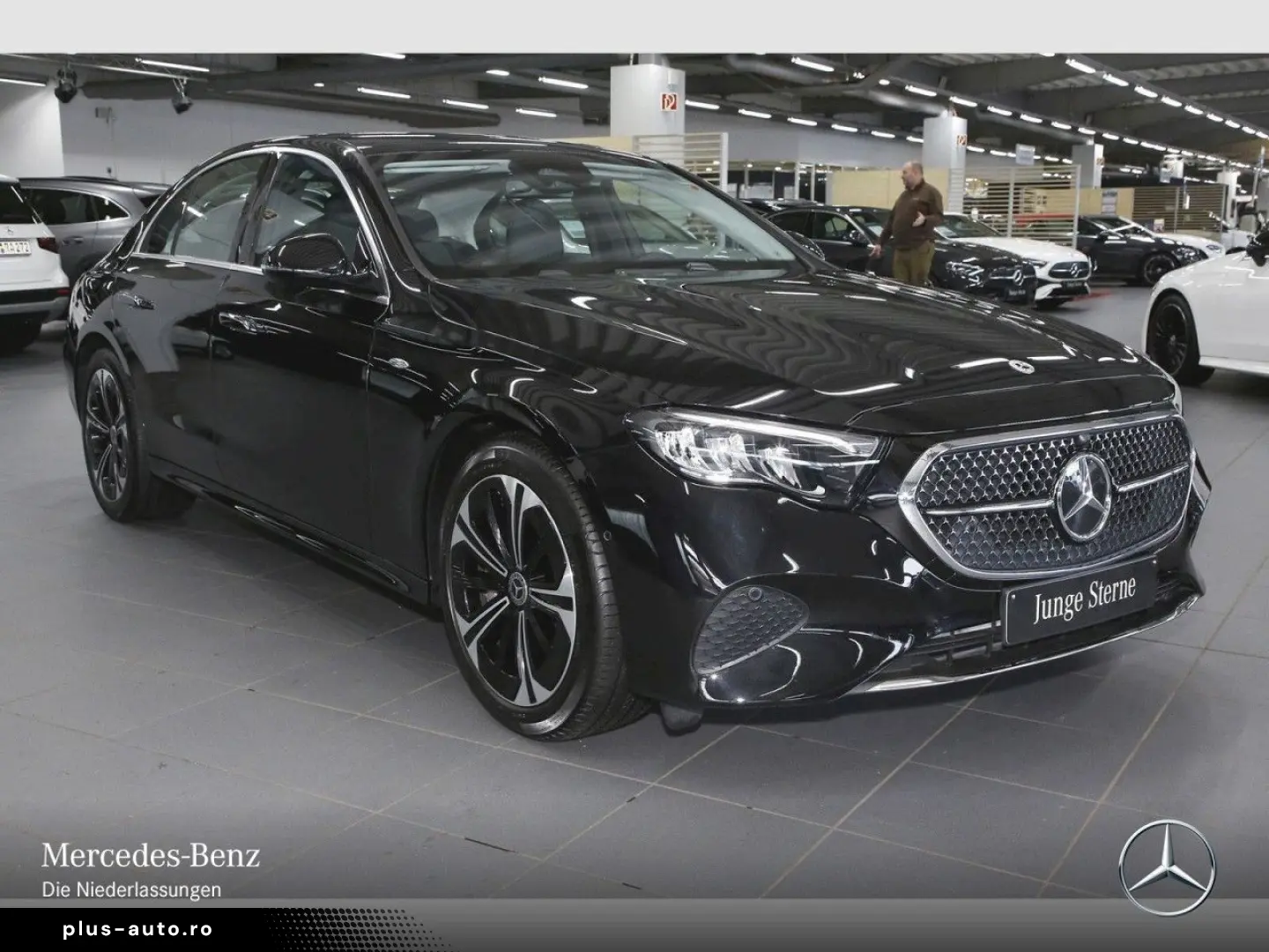 MERCEDES-BENZ E 300 e Avantgarde LED DISTRONIC MBUX