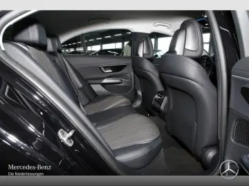 MERCEDES-BENZ E 300 e Avantgarde LED DISTRONIC MBUX