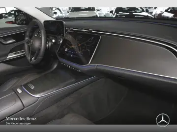 MERCEDES-BENZ E 300 e Avantgarde LED DISTRONIC MBUX