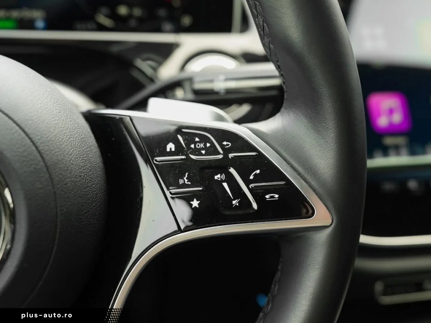 MERCEDES-BENZ E 300 e Avantgarde Superscreen Distronic 360