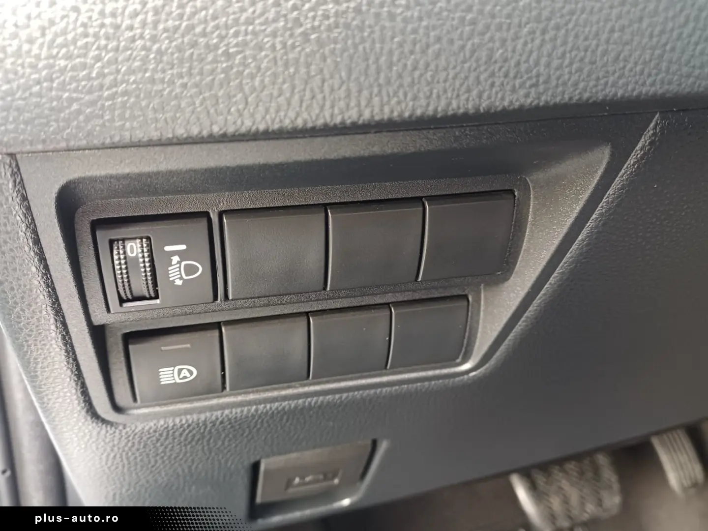 Toyota Yaris 1.5 hybrid 92 CP Eco