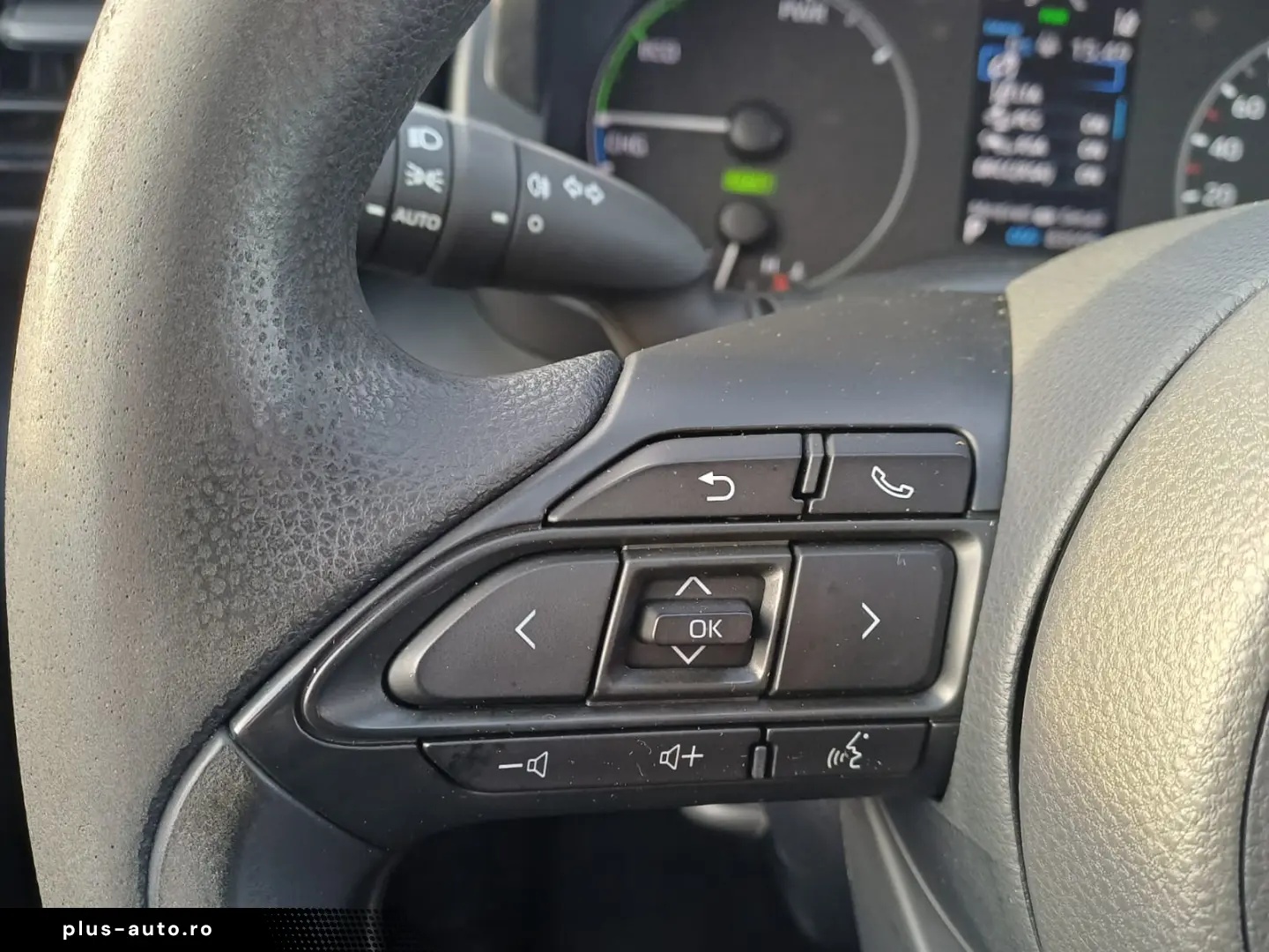 Toyota Yaris 1.5 hybrid 92 CP Eco