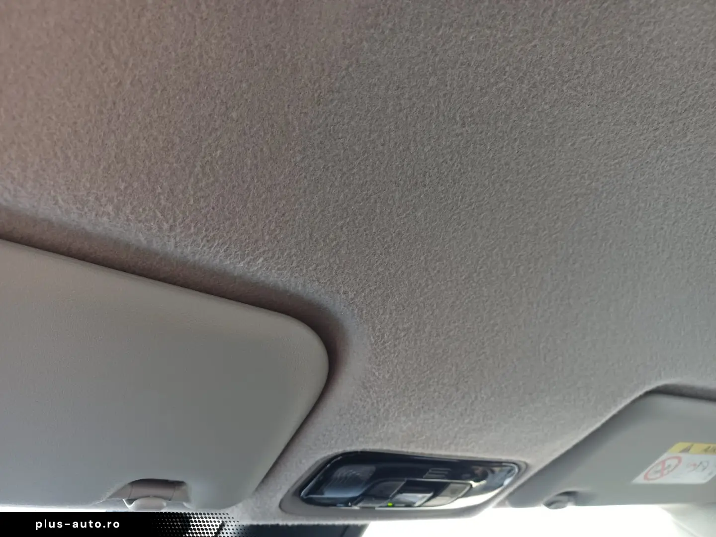 Toyota Yaris 1.5 hybrid 92 CP Eco