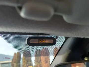 Toyota Yaris 1.5 hybrid 92 CP Eco