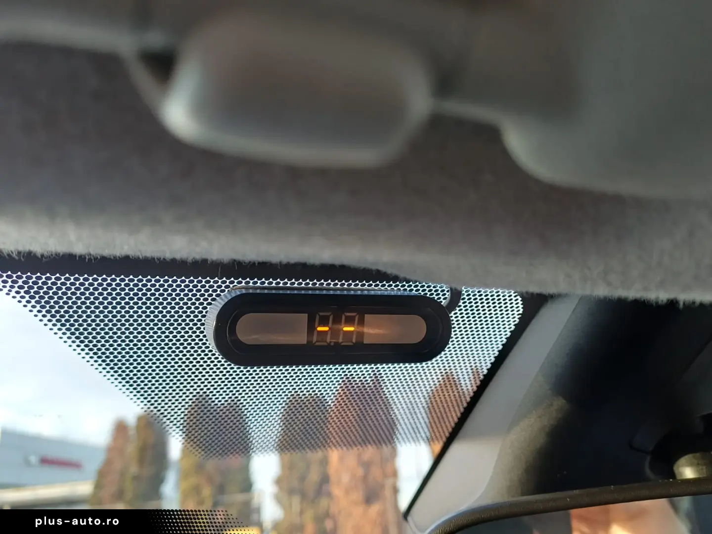 Toyota Yaris 1.5 hybrid 92 CP Eco