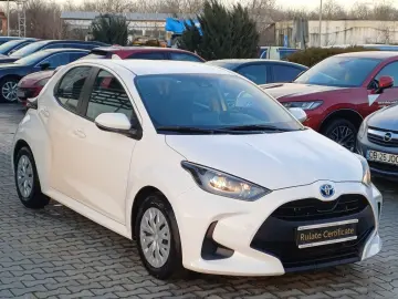 Toyota Yaris 1.5 hybrid 92 CP Eco