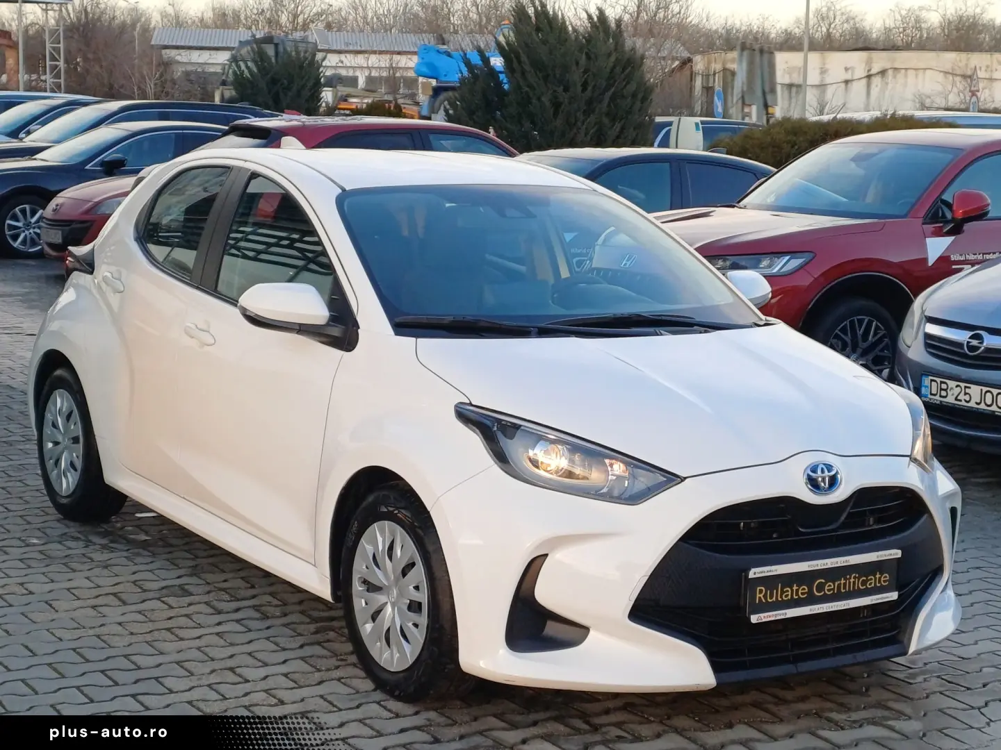 Toyota Yaris 1.5 hybrid 92 CP Eco