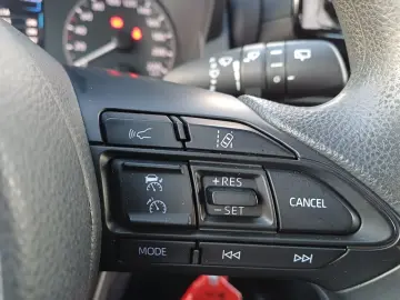 Toyota Yaris 1.5 hybrid 92 CP Eco