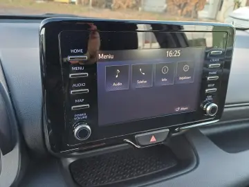 Toyota Yaris 1.5 hybrid 92 CP Eco