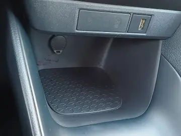 Toyota Yaris 1.5 hybrid 92 CP Eco