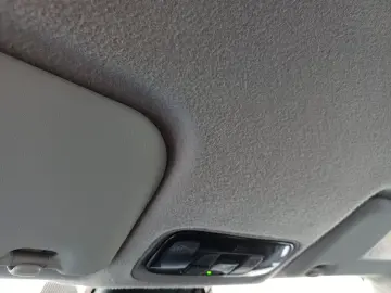 Toyota Yaris 1.5 hybrid 92 CP Eco