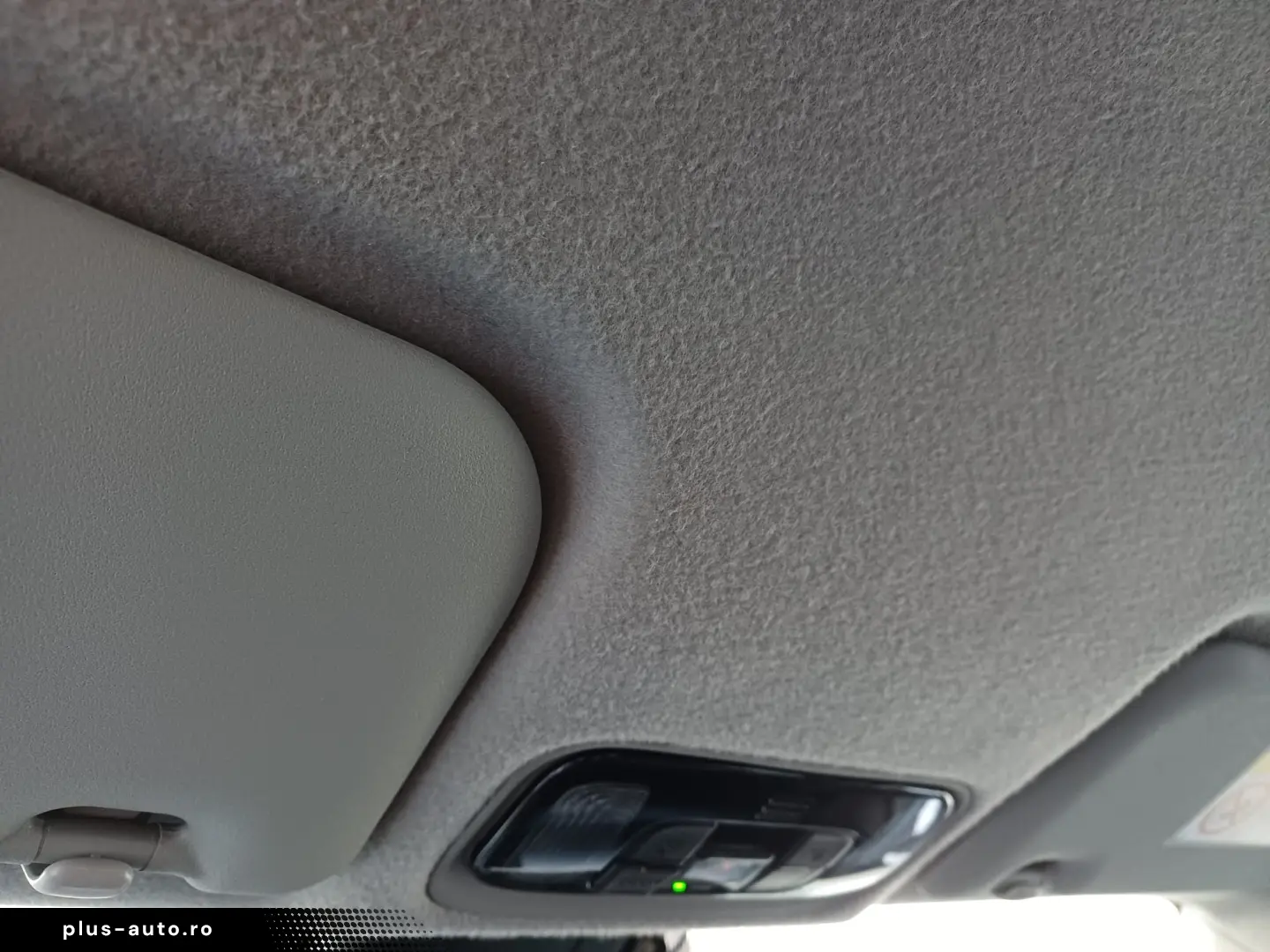 Toyota Yaris 1.5 hybrid 92 CP Eco