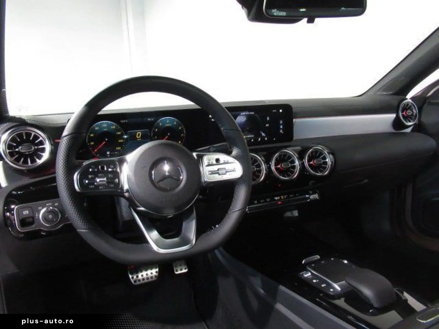 MERCEDES-BENZ CLA 200 Coupé AMG Night Pano MBUX LED &hellip;