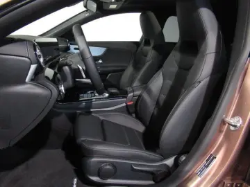 MERCEDES-BENZ CLA 200 Coupé AMG Night Pano MBUX LED &hellip;