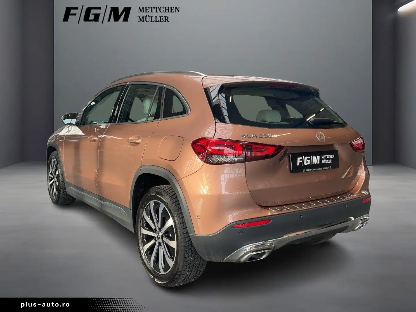 MERCEDES-BENZ GLA 250 e Progressive S-Dach TWA 360 CarPlay