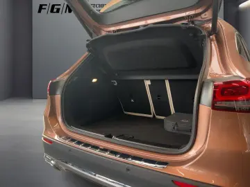 MERCEDES-BENZ GLA 250 e Progressive S-Dach TWA 360 CarPlay