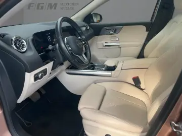 MERCEDES-BENZ GLA 250 e Progressive S-Dach TWA 360 CarPlay