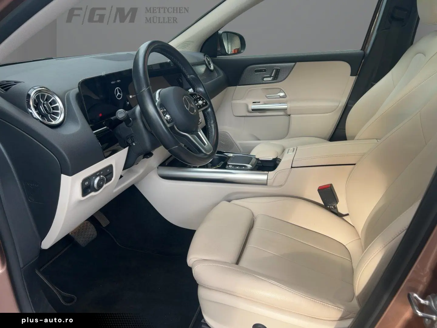 MERCEDES-BENZ GLA 250 e Progressive S-Dach TWA 360 CarPlay