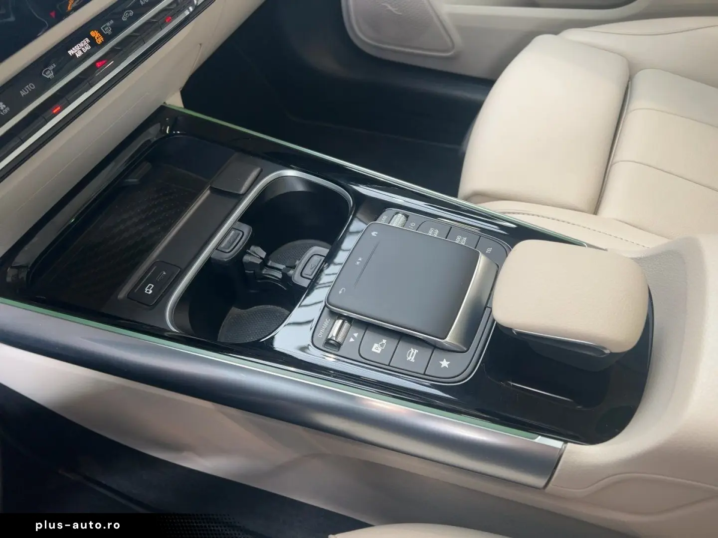 MERCEDES-BENZ GLA 250 e Progressive S-Dach TWA 360 CarPlay