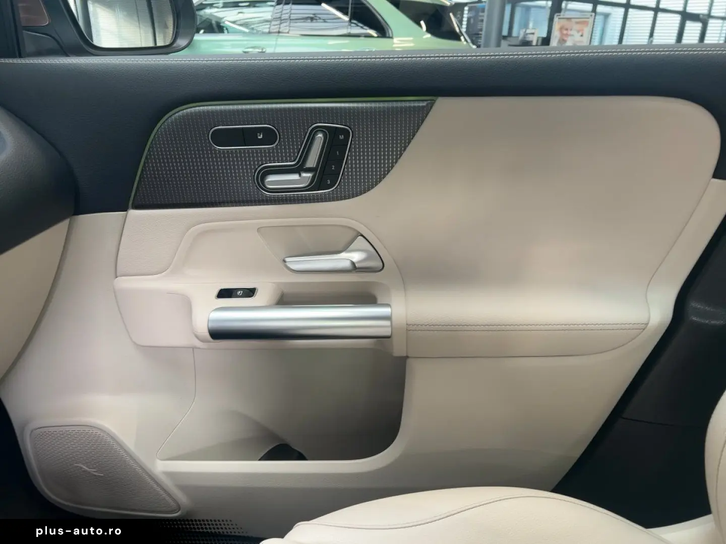 MERCEDES-BENZ GLA 250 e Progressive S-Dach TWA 360 CarPlay