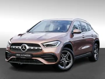 MERCEDES-BENZ GLA 250 e AMG MBEAM AMBIENTE MBUX SHZ DISTR