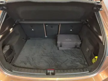 MERCEDES-BENZ GLA 250 e AMG HUD PANO 360  KAMERA DIS&hellip;