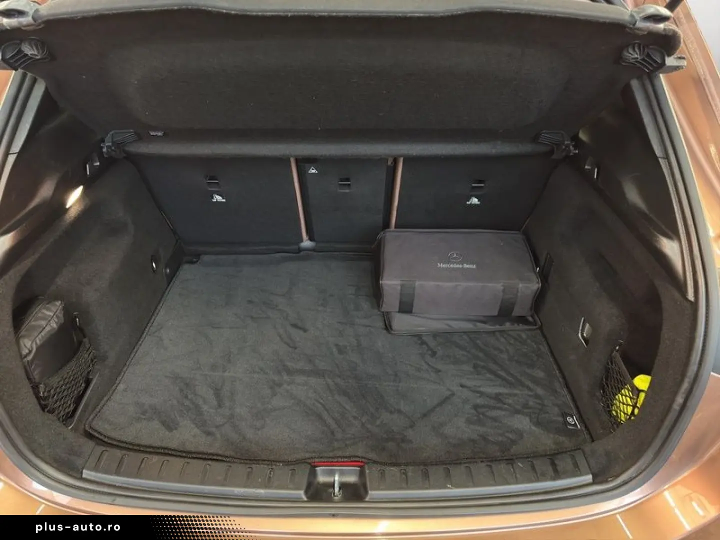 MERCEDES-BENZ GLA 250 e AMG HUD PANO 360  KAMERA DIS&hellip;