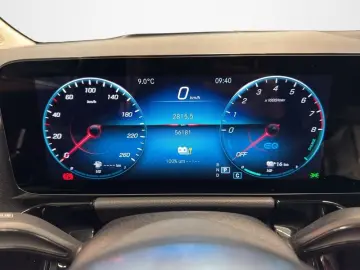 MERCEDES-BENZ GLA 250 e AMG HUD PANO 360  KAMERA DIS&hellip;