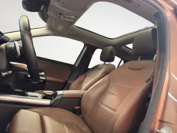 MERCEDES-BENZ GLA 250 e AMG HUD PANO 360  KAMERA DIS&hellip;