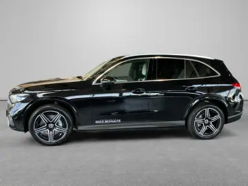 MERCEDES-BENZ GLC 220 d 4M AMG Pano-Dach Sound PDC 360  AHK
