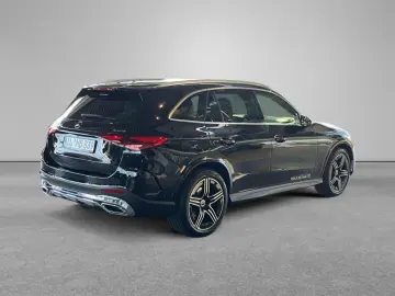 MERCEDES-BENZ GLC 220 d 4M AMG Pano-Dach Sound PDC 360  AHK