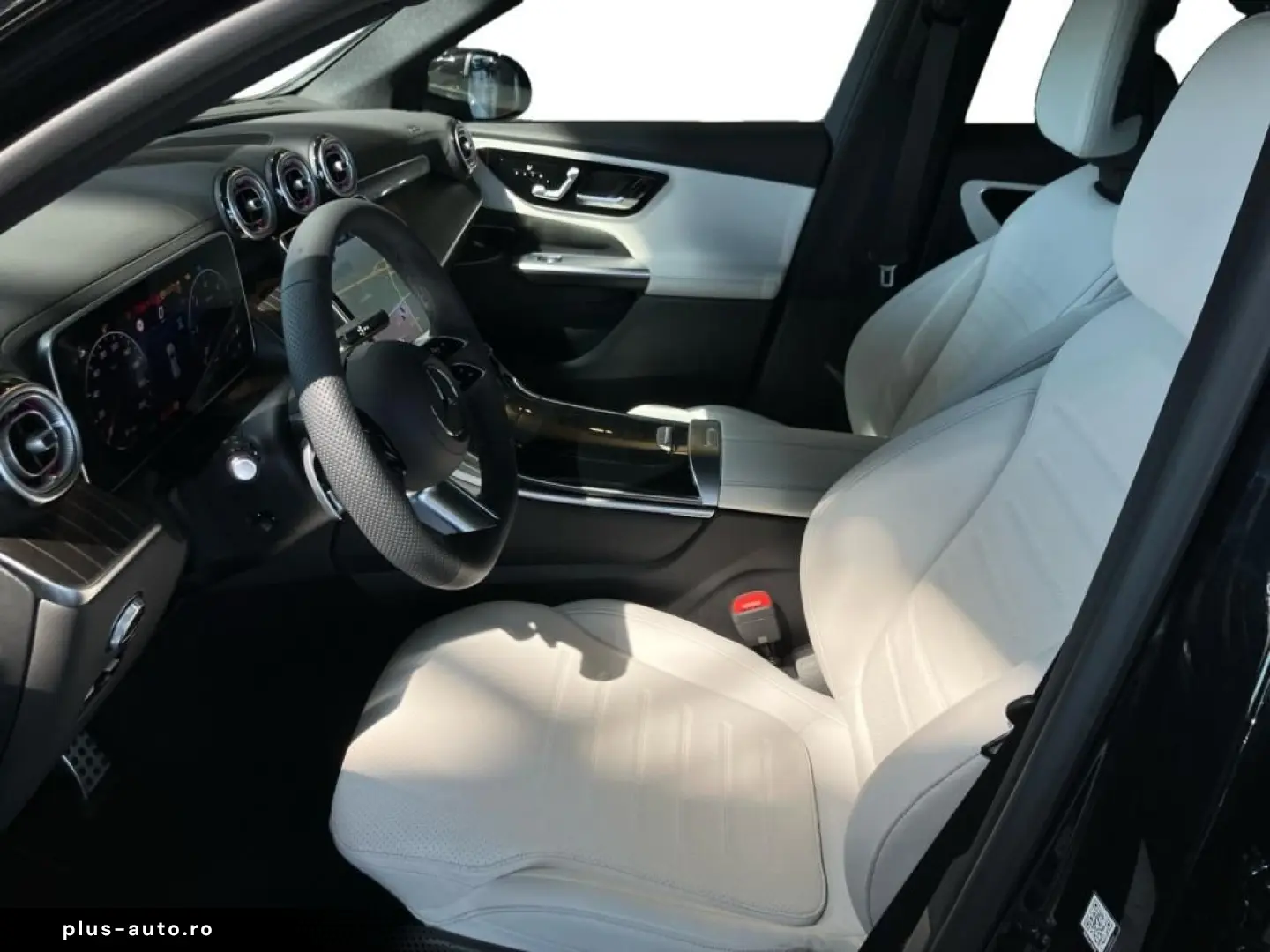 MERCEDES-BENZ GLC 220 d 4M AMG Pano-Dach Sound PDC 360  AHK