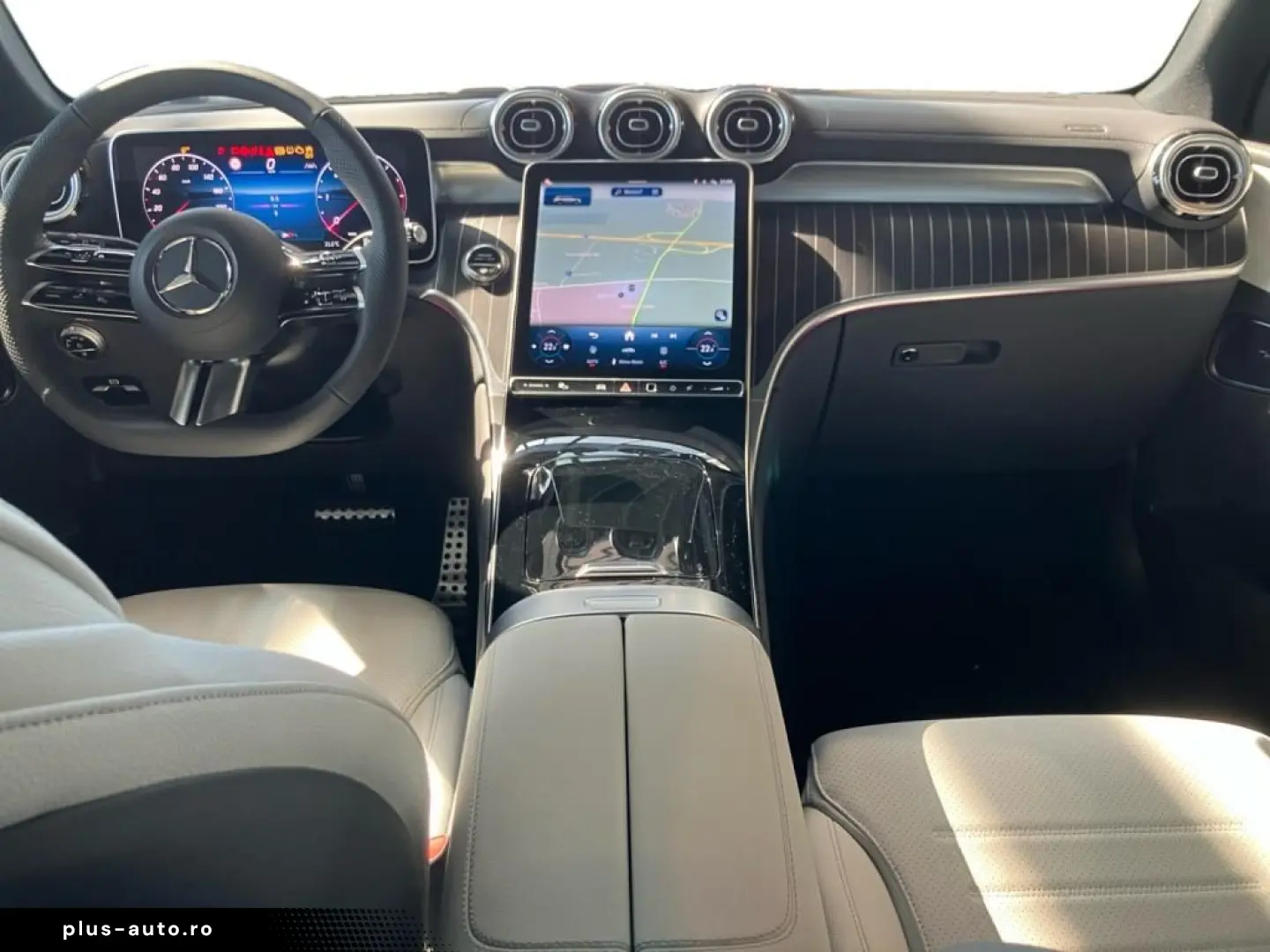 MERCEDES-BENZ GLC 220 d 4M AMG Pano-Dach Sound PDC 360  AHK