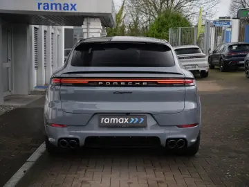 PORSCHE E-Hybrid Coupé SPORTDESIGN-PAKET-SPORTABGAS-VOLL