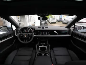 PORSCHE E-Hybrid Coupé SPORTDESIGN-PAKET-SPORTABGAS-VOLL