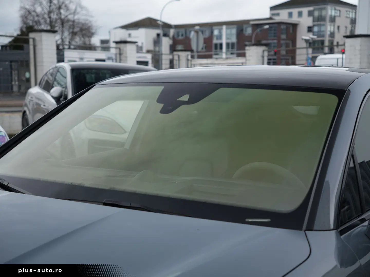 PORSCHE E-Hybrid Coupé SPORTDESIGN-PAKET-SPORTABGAS-VOLL