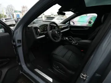 PORSCHE E-Hybrid Coupé SPORTDESIGN-PAKET-SPORTABGAS-VOLL