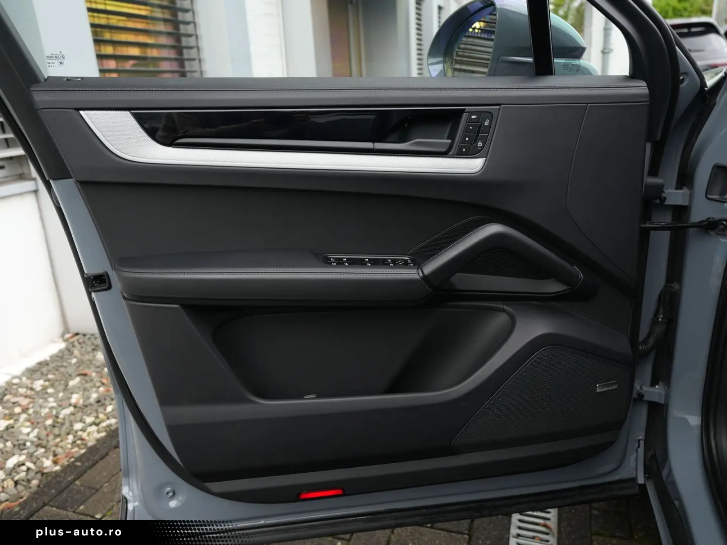 PORSCHE E-Hybrid Coupé SPORTDESIGN-PAKET-SPORTABGAS-VOLL