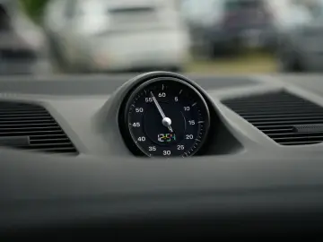 PORSCHE E-Hybrid Coupé SPORTDESIGN-PAKET-SPORTABGAS-VOLL