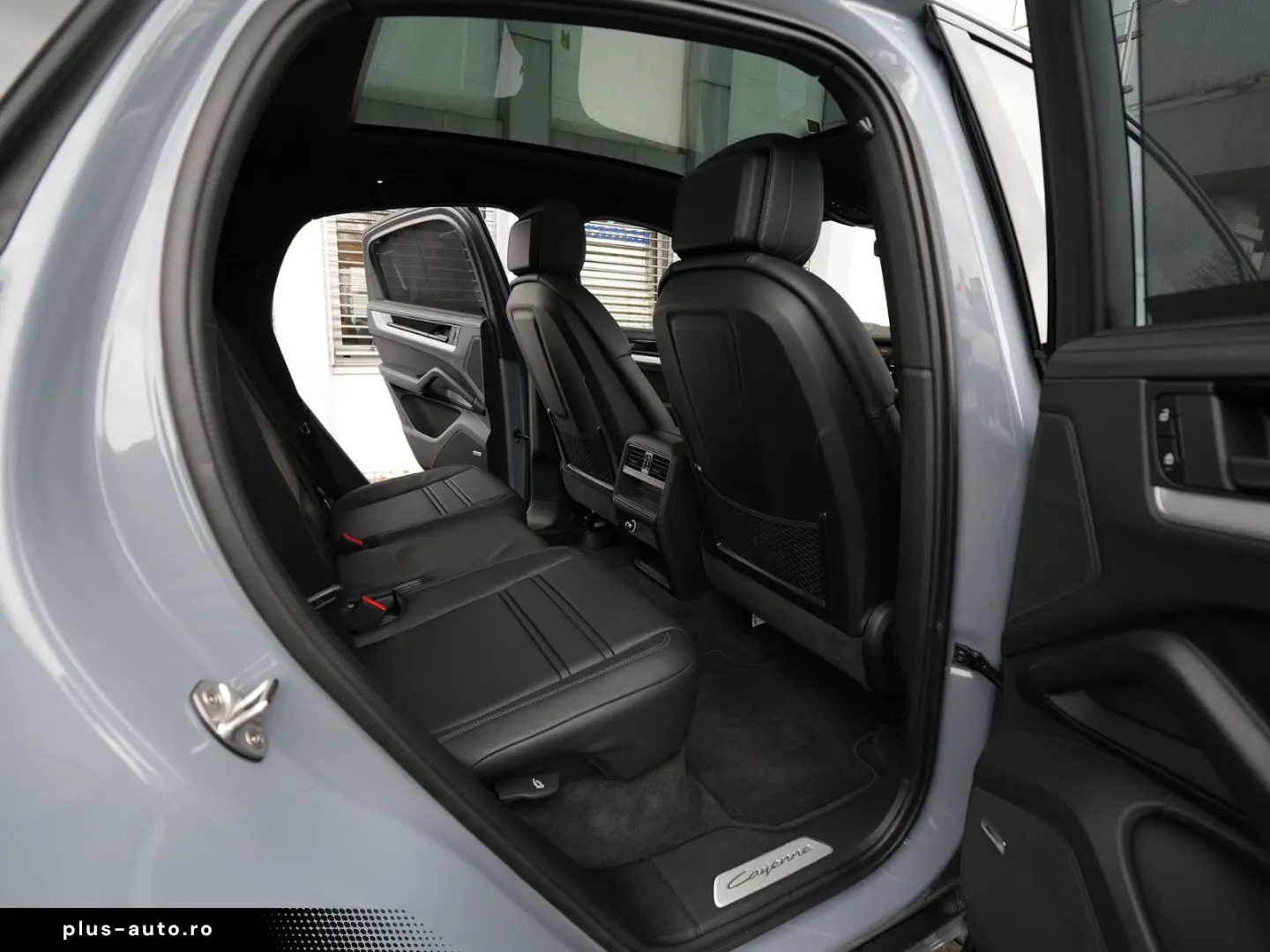 PORSCHE E-Hybrid Coupé SPORTDESIGN-PAKET-SPORTABGAS-VOLL