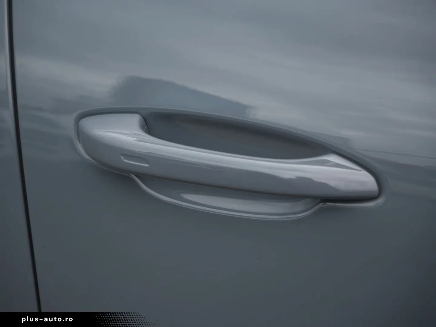 PORSCHE E-Hybrid Coupé SPORTDESIGN-PAKET-SPORTABGAS-VOLL