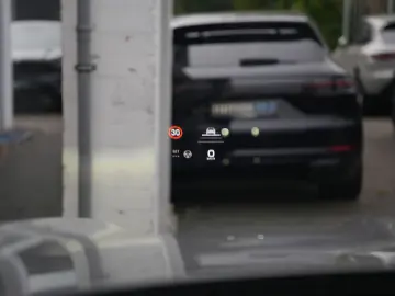 PORSCHE E-Hybrid Coupé SPORTDESIGN-PAKET-INNODRIVE-BOSE