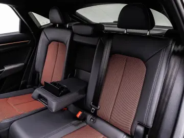 AUDI Q3 SPORTBACK 45TFSie S LINE ACC KEYLESS PANO 360