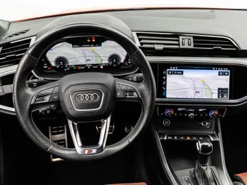 AUDI Q3 SPORTBACK 45TFSie S LINE ACC KEYLESS PANO 360