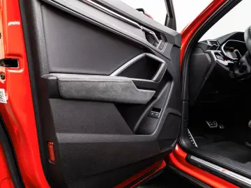 AUDI Q3 SPORTBACK 45TFSie S LINE ACC KEYLESS PANO 360