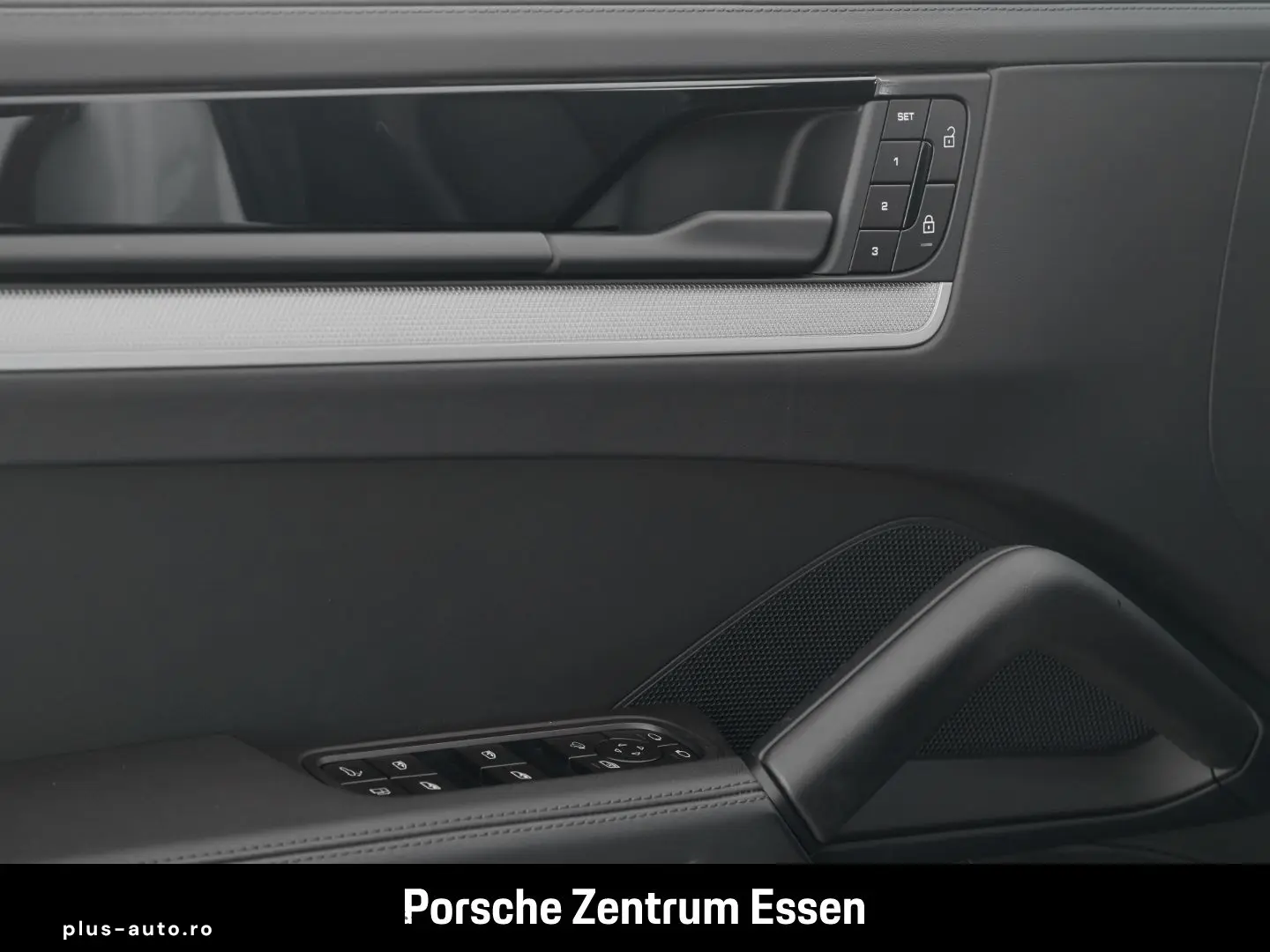 PORSCHE Cayenne E-Hybrid Coupe  SportDesign InnoDrive Bo