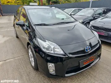 Toyota Prius (Hybrid) Luna