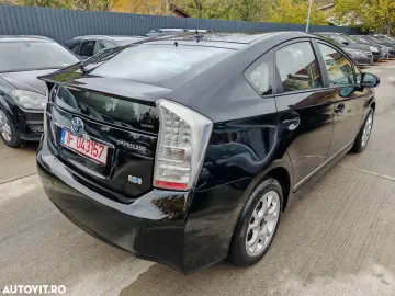 Toyota Prius (Hybrid) Luna