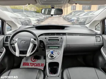 Toyota Prius (Hybrid) Luna